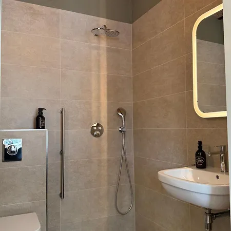 't Ambacht - Boutique 3*